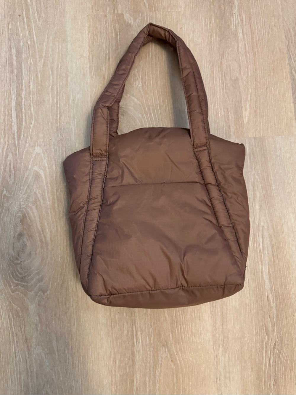Brown nylon puffer BAGGU tote